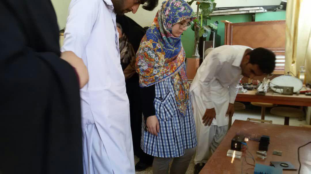 آموزش