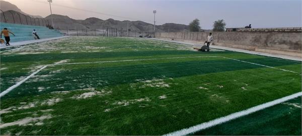 ورزشگاه راستین در روستای گزمنزل 6