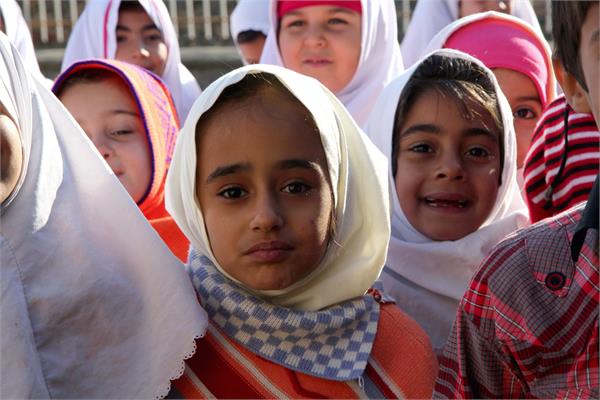 هفت مانع بر سر راه آموزش دختران